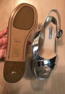 Босоножки Prada