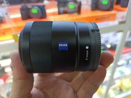Sony E 24mm f/1.8 (SEL24F18Z) S№0217239 б.у