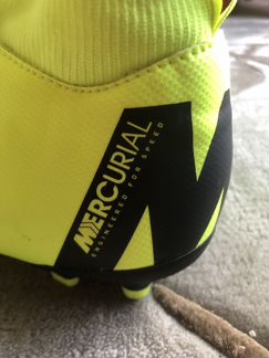 Бутсы футбольные