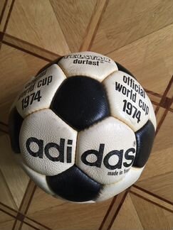 Мяч чемпионата мира по футболу adidas 1974 telstar