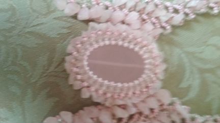 Колье из бисера с кабашоном