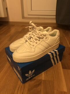 Кроссовки adidas rivalry low