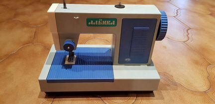 Детскпя Швейная машина