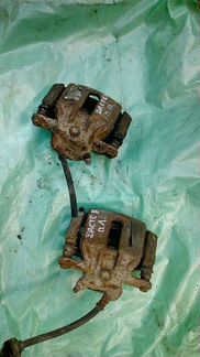 Суппорт тормозной передний Рено Дастер