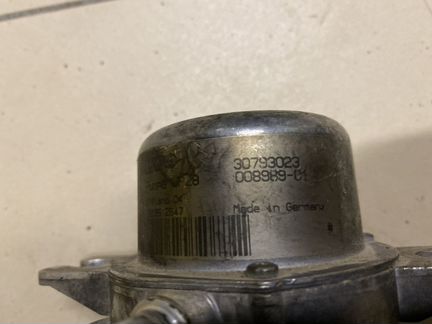 Насос вакуумный вольво 30793023