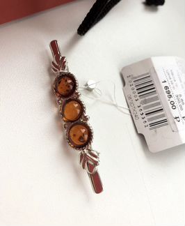 Янтарь украшение женское