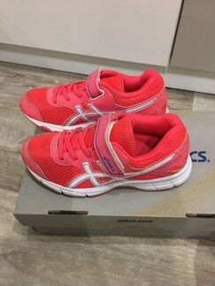Кроссовки asics