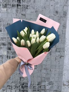 19 тюльпанов