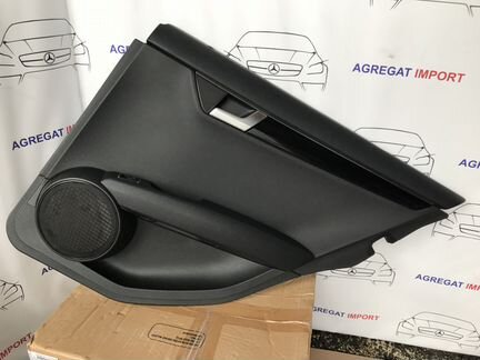 Обшивка двери задней правой Mercedes C w204 рест