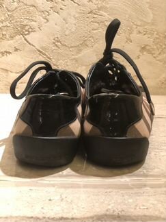 Кроссовки Burberry чёрные оригинальные практически