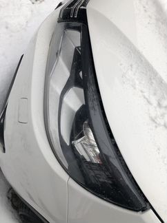 Фара левая tiguan 2013