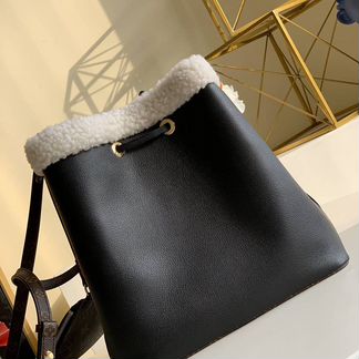 Cумка Louis Vuitton эксклюзив