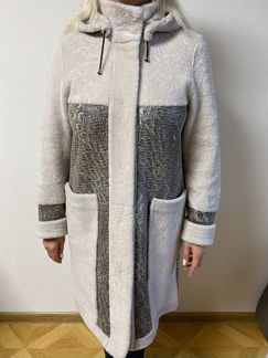 Дубленка двусторонняя- пальто