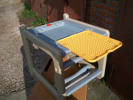 Детский столик