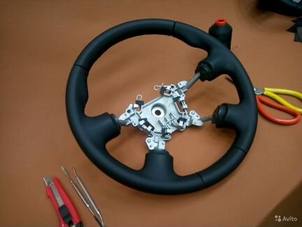 Кожаный руль Ниссан Альмера / Nissan N16, Y11