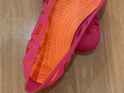 Crocs пляжная обувь