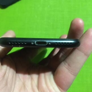 Телефон iPhone 7 32g