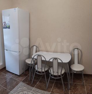 2-к квартира, 60 м², 7/17 эт.