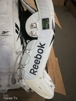 Щитки вратарские reebok premier SR
