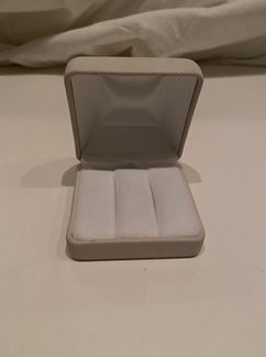 Ювелирная коробочка для сережек