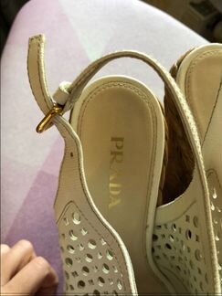 Босоножки Prada