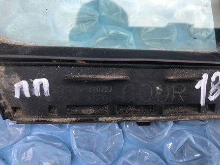 Форточка передней правой двери для Лексус нх200Т