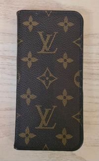 iPhone X б/у с фирменным чехлом