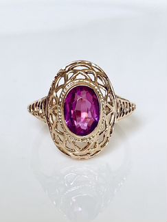 Золотое кольцо с корундом 583 проба