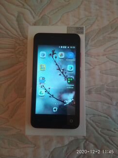 Смартфон Fly FS407 Stratus 6