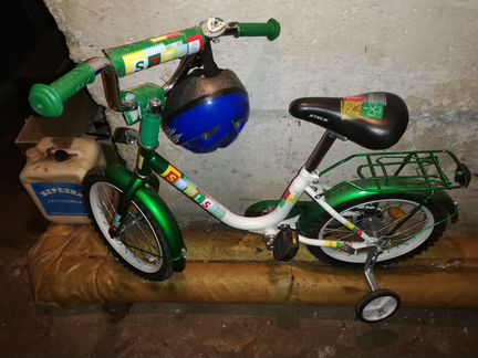 Велосипед с боковыми колесами