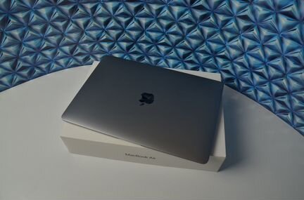 MacBook Air 13 2019 128Gb Space Gray (20 циклов)
